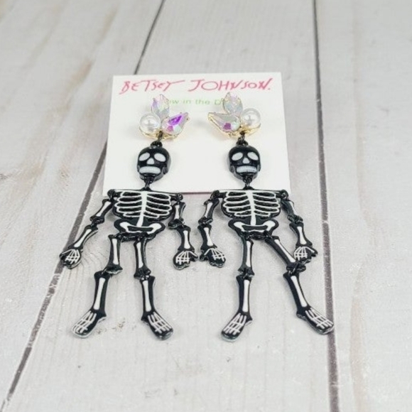 Betsey Johnson Skeleton Earrings Glow In The Dark - Picture 4 of 9